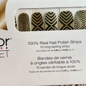 Color street nail stickers nail polish color street Drop the Ball mail strips